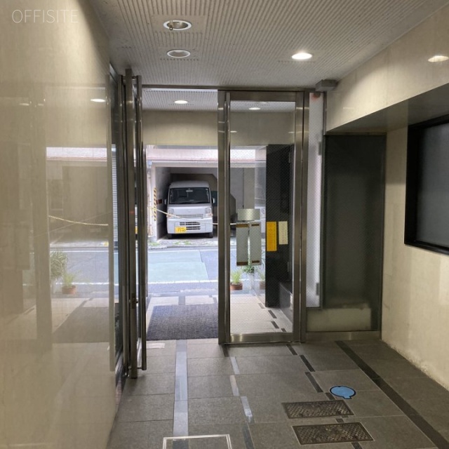 千寿ビル エントランス