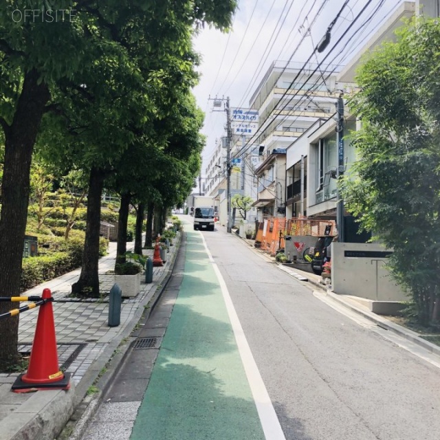 しもじまビル ビル前面道路