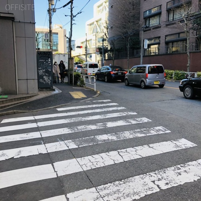 木村(青山グリーンプラザ)ビル ビル前面道路