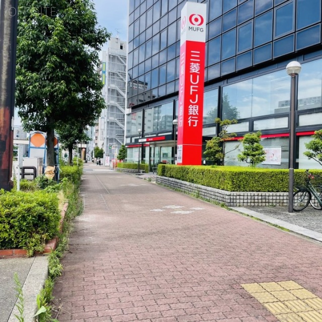 名古屋リザンビル 前面歩道