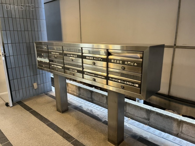 大門ビル エントランス