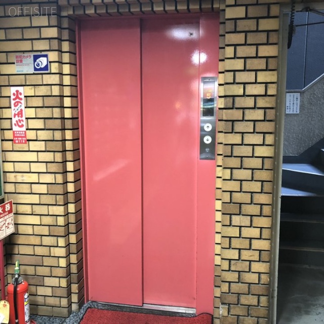 ドヌール柳橋弐番館ビル エレベーター