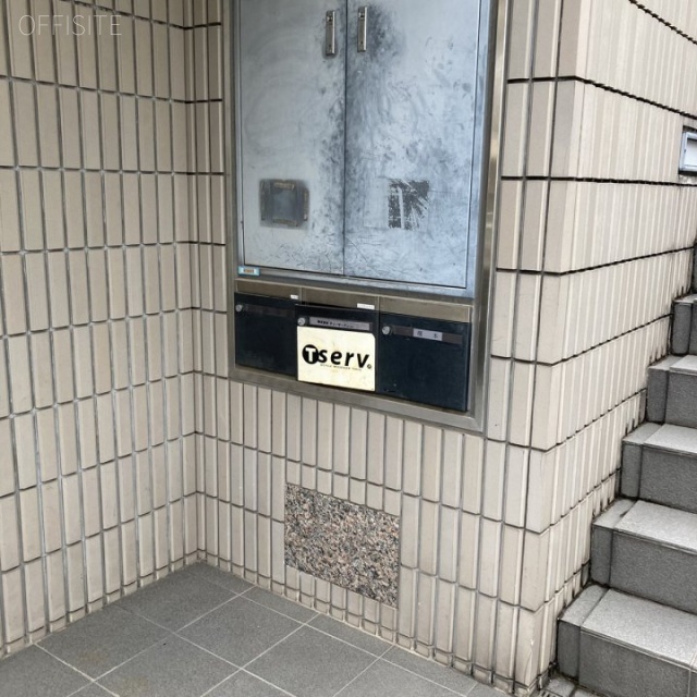 スリーアップ西麻布　郵便受け