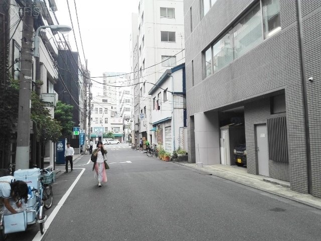 伊藤ビル ビル前面道路