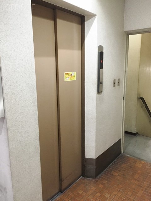 シムラビル エレベーター