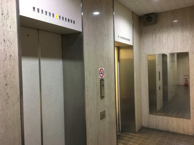 第1山田ビル エレベーター