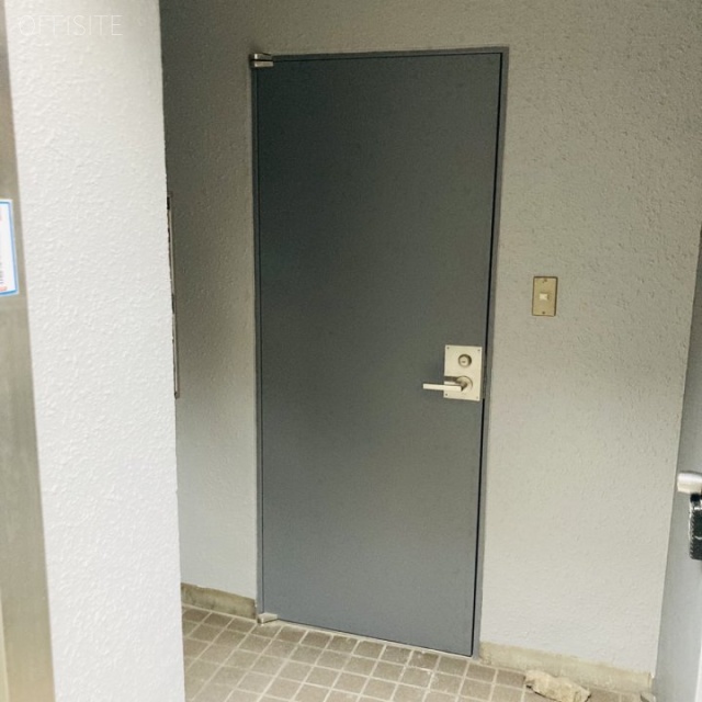 TーSQUARE 浜松町　通用口