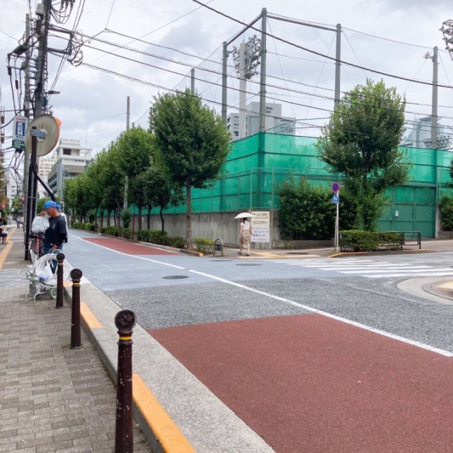 住友不動産飯田橋ビル2号館・ウイング ビル前面道路