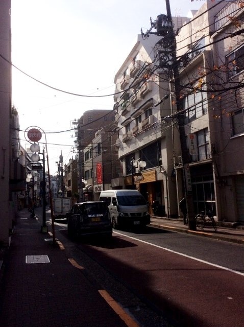 深沢ビル ビル周辺道路