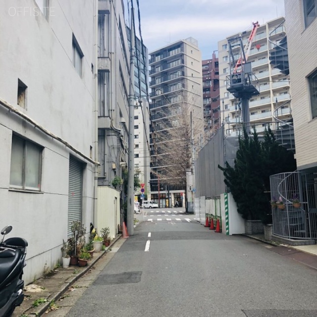 加島ビル ビル前面道路