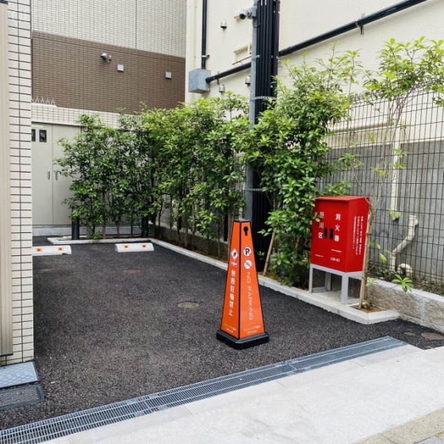 さかえ商事ビル ビル裏 駐車場