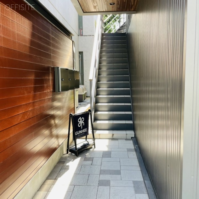 NIKO PLACE エントランス