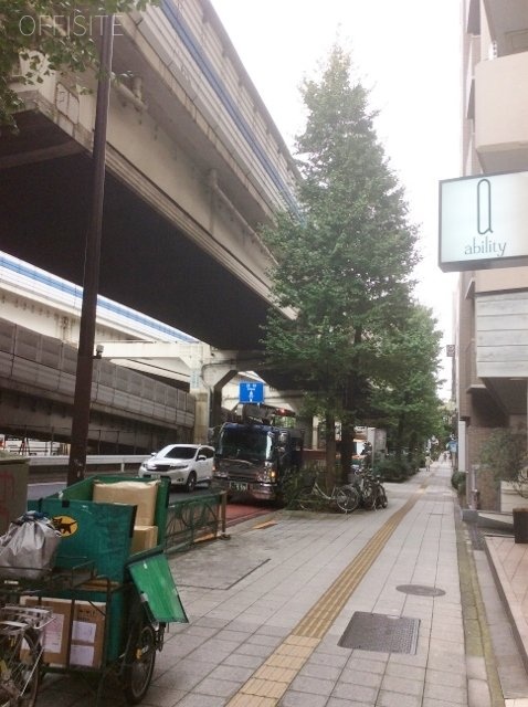 マンション池尻 ビル周辺道路