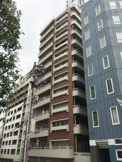 第18宮廷マンション 外観