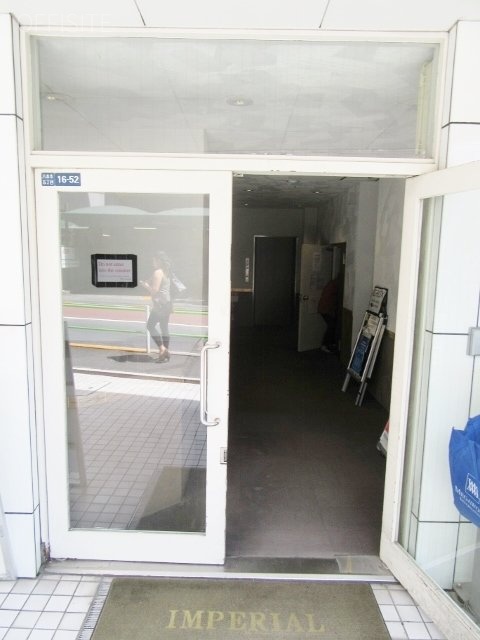 インペリアル六本木2号館 貸室入口