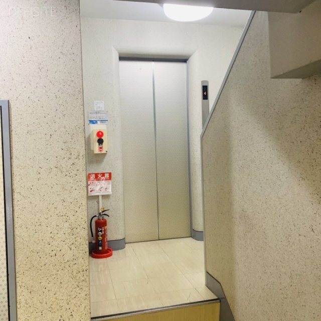 宝ビル別館 エレベーター