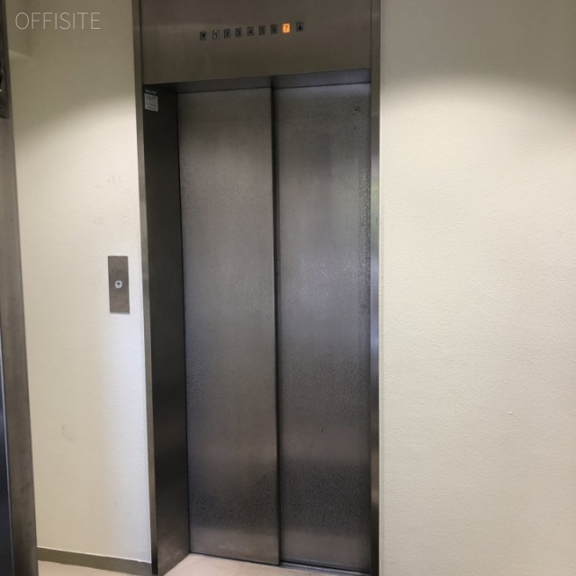 ストーク森山ビル エレベーター