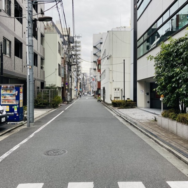 Daiwa神田イーストビル ビル前面道路