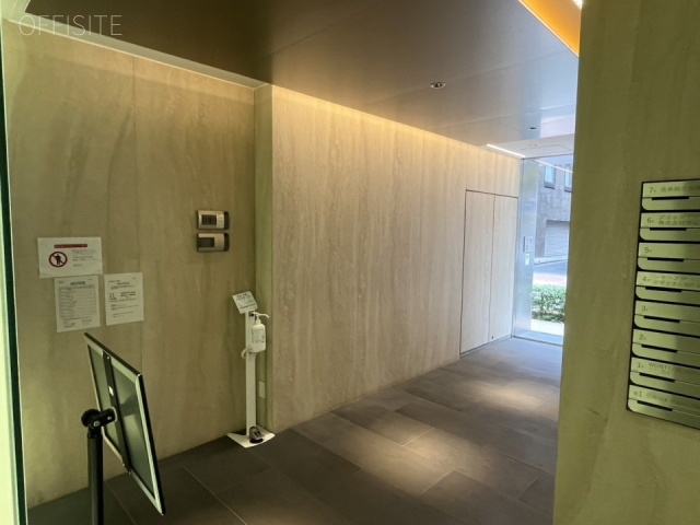 東八重洲プレイス　エントランス
