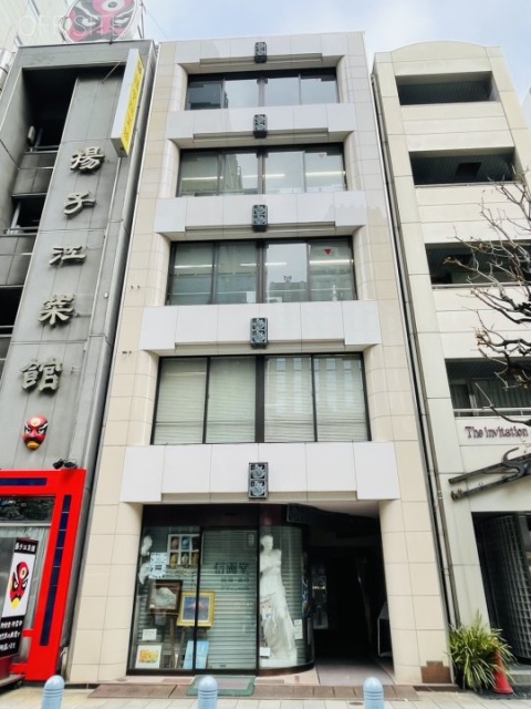 信ビルディング　外観