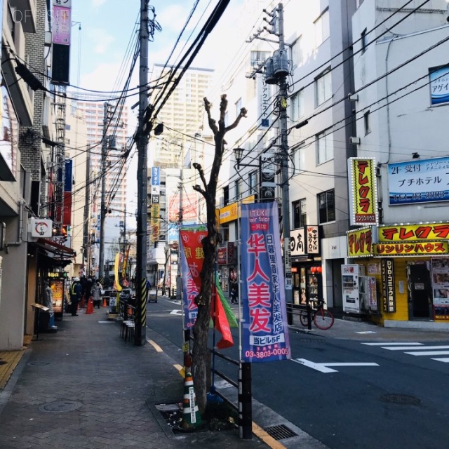 折原ビル ビル前面道路