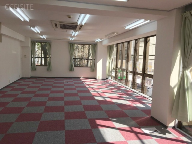 宍倉ビル 室内