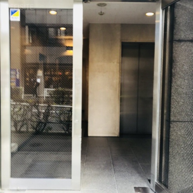 東光ホワイトビル エントランス