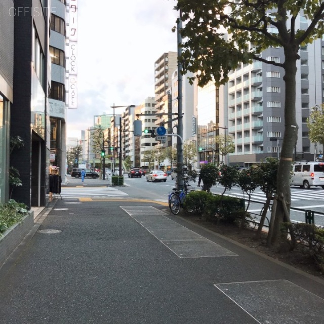 日本橋Kビル ビル前面道路