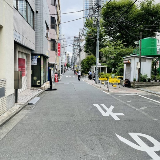 第一協和ビル ビル前面道路