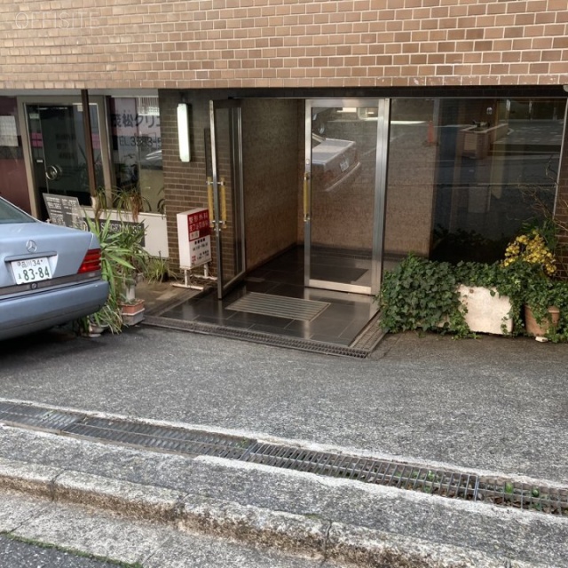 赤坂南部坂ハイツ エントランス