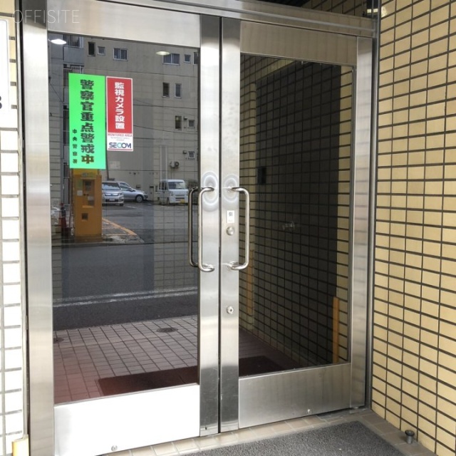 石田ビル エントランス