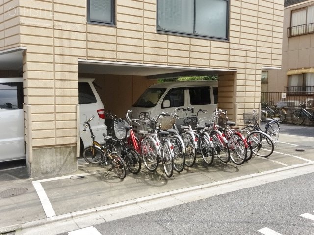 大塚共栄ビル 駐輪スペース