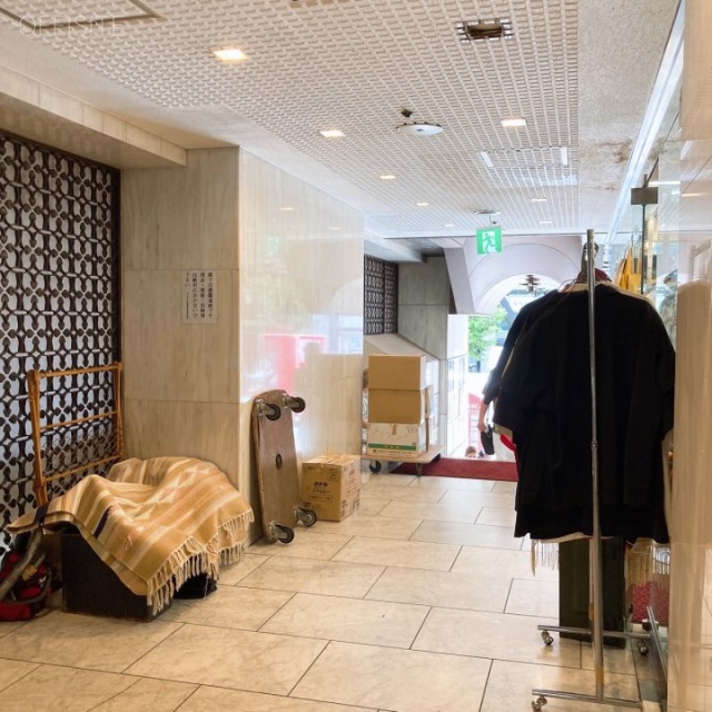 ダイネス壱番館渋谷 エントランス