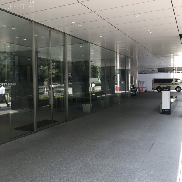 PMO八重洲通 エントランス