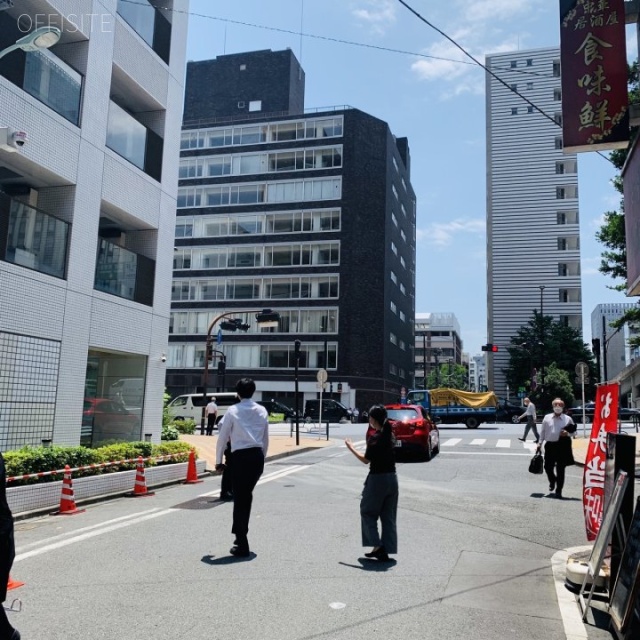 日本橋中央ビル ビル前面道路