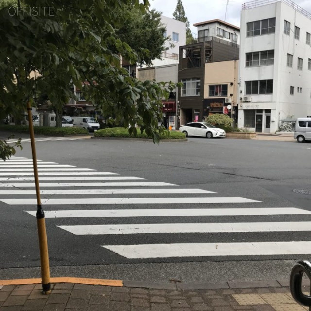 斉藤ビル ビル前面道路