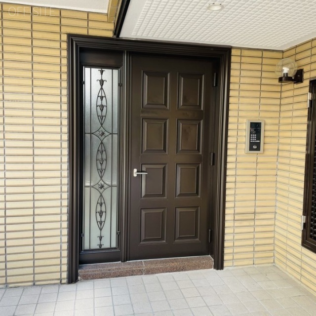 西麻布ヒルズ オフィスビル出入口
