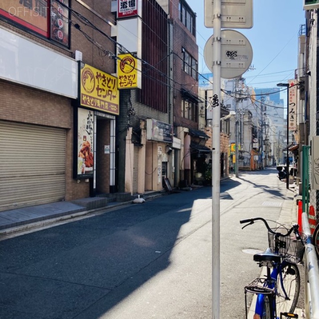 リッツビル ビル前面道路