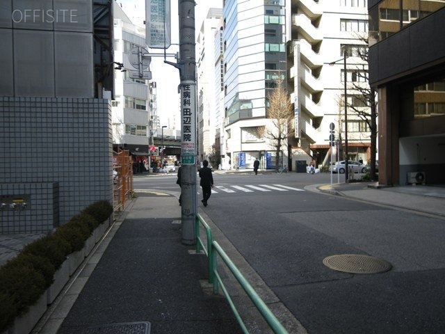 神田徳力ビル ビル前面道路