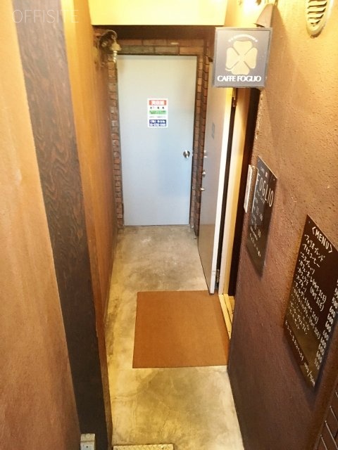 鳥居ビル エントランス