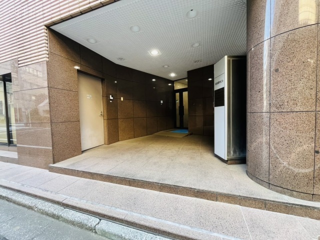 能楽書林ビル　エントランス