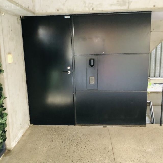 ヨシムラビル エントランス