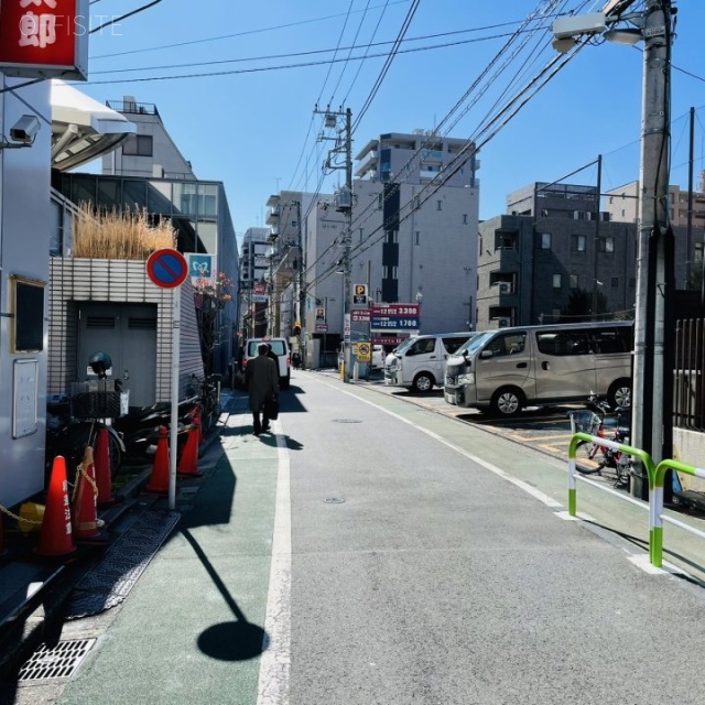 本郷東急ビル 前面道路