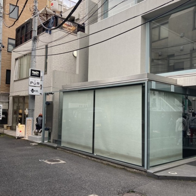 ニュークラシックスビル 外観