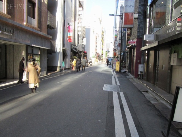 銀座高松ビル ビル前面道路