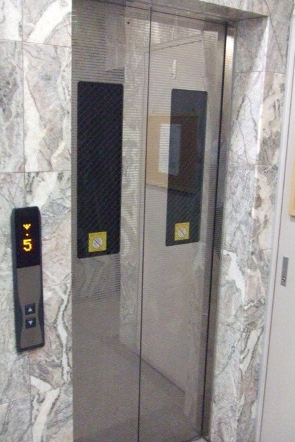 メイプル代々木 エレベーター