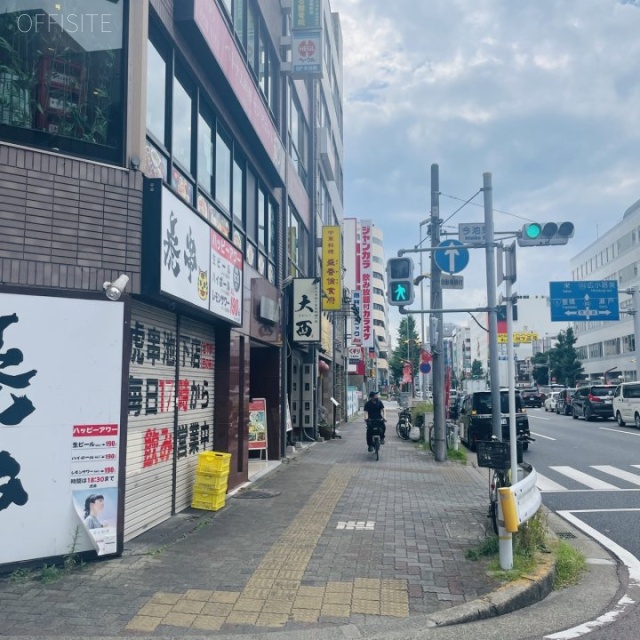 今池センタービル 前面歩道