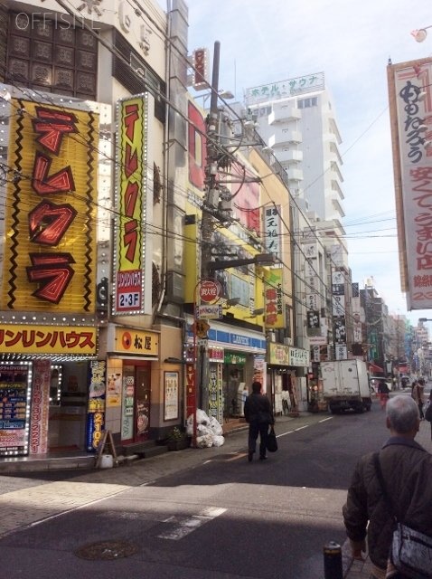 サンライズビル ビル前面道路