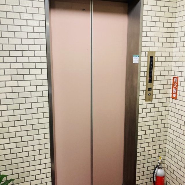 TSビル エレベーター
