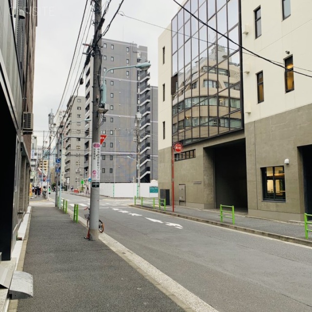 RENOBLE NINGYOCHO ビル前面道路